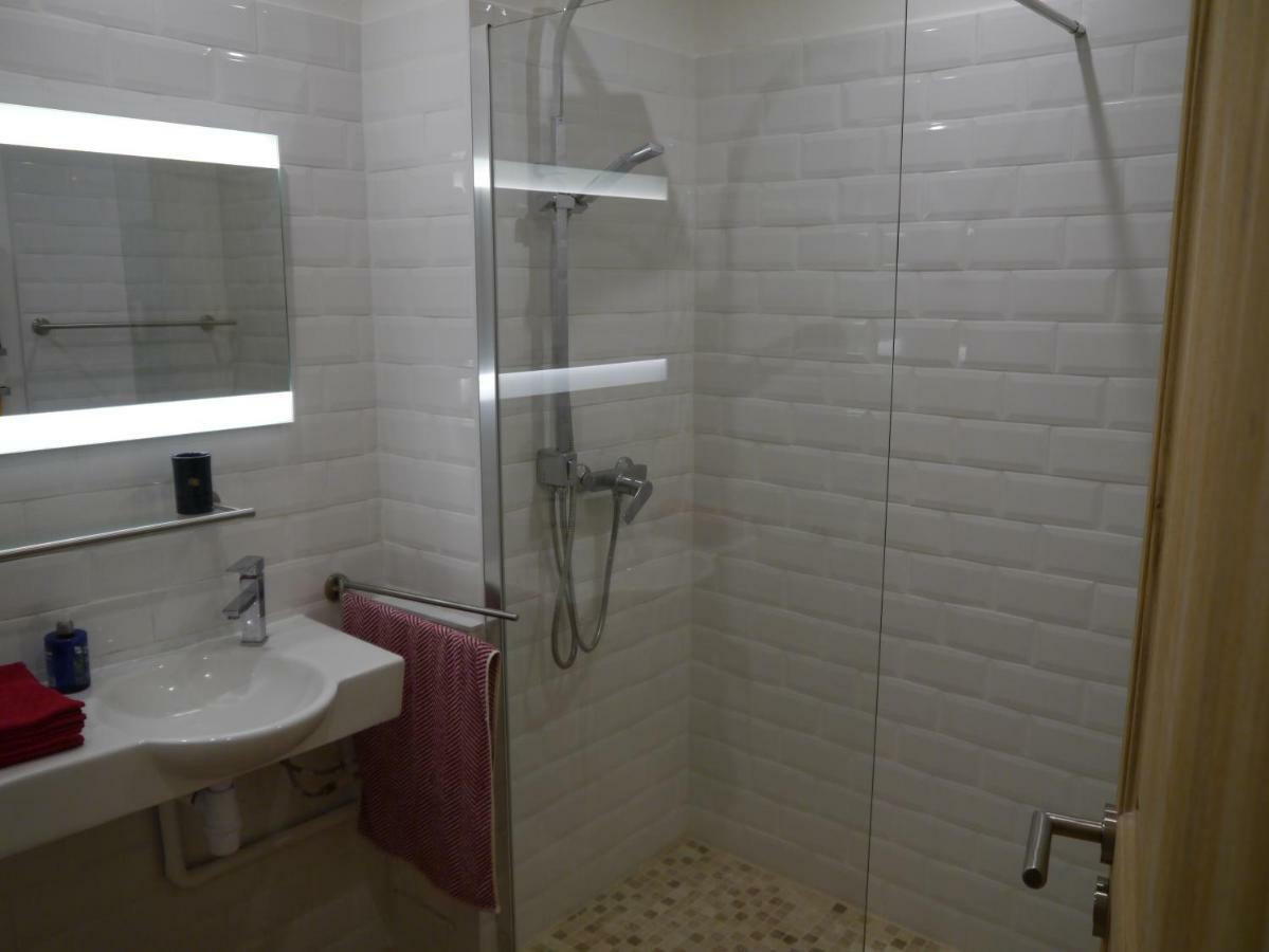 Aux 4 Fontaines Apartment Narbonne Exterior photo